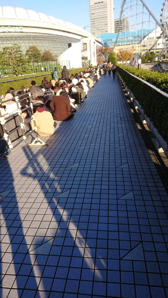 AAAグッズ行列